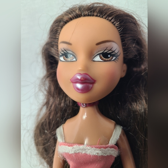 Bratz 2005 Twins Nona 2nd Edition - Picture 2 of 7